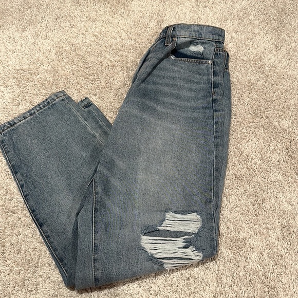 HI RISE WOMEN’S JEANS - Picture 2 of 6